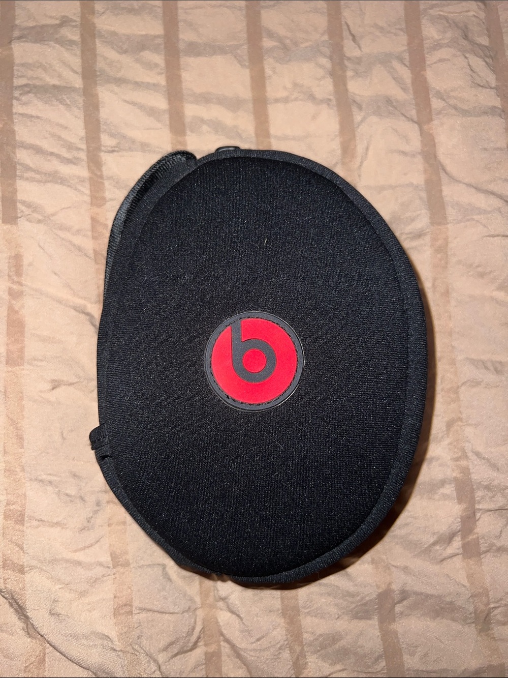 Beats by Dre Black Headphone Carry Case with Red Logo